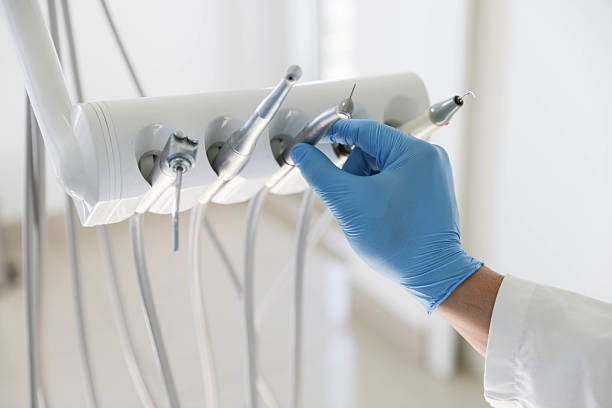Professional Tooth Extraction technician working in Jerseyville, IL